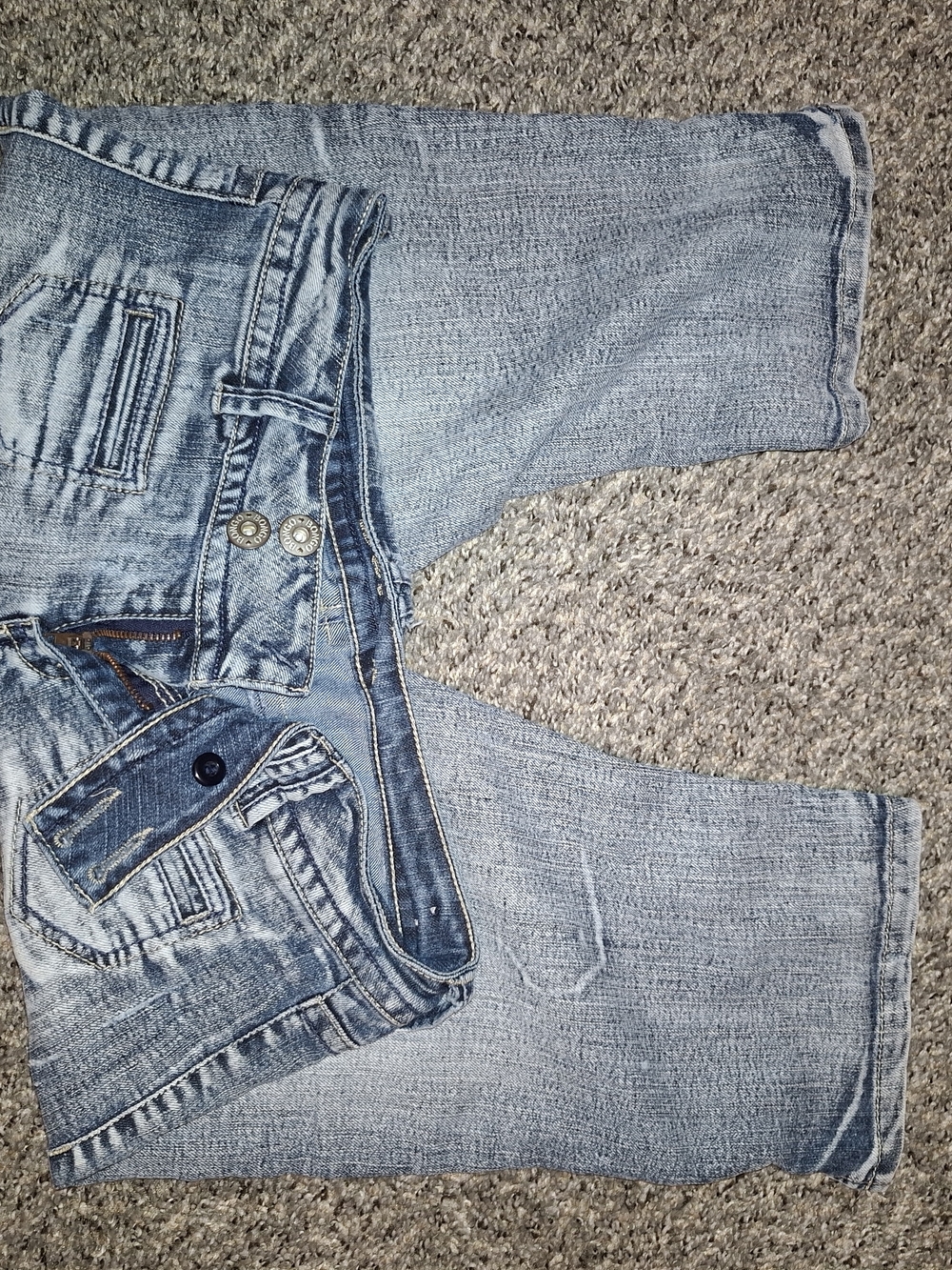 BONGO Light Wash Cropped Ankle Jeans